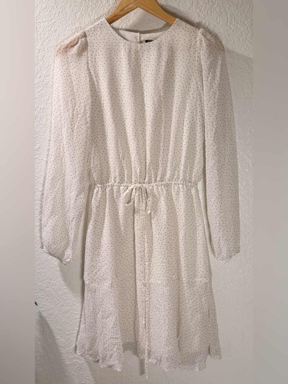 Banana Republic Polka Dot Dress Size S Long Sleeve Tie Waist Cream Mini